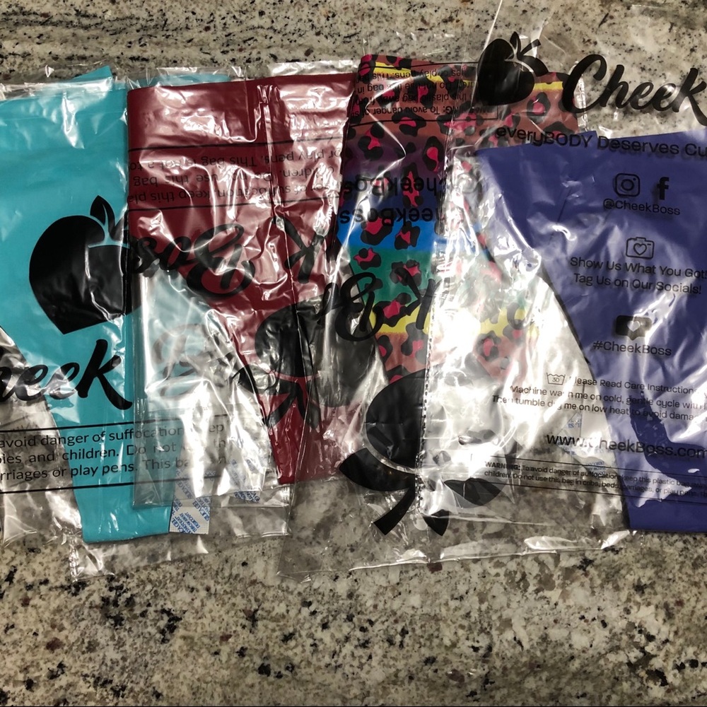 0057 NWT - 4 pair of super cute thong panties